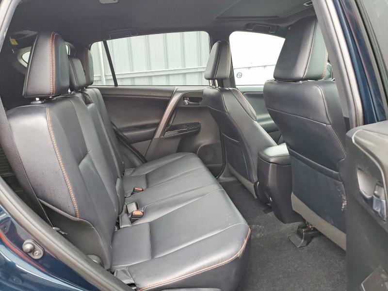 Продажа на аукционе авто 2018 Toyota Rav4, vin: 2T3JFREV2JW824896, номер лота: 50744686