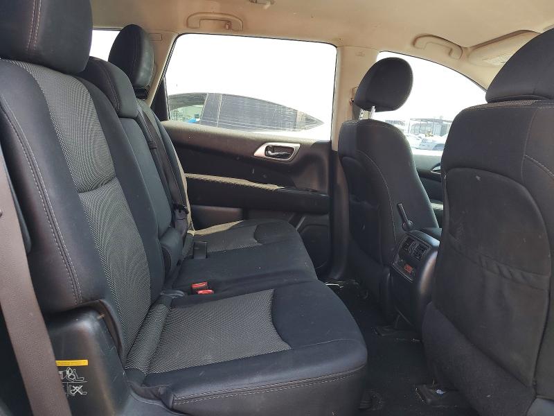 51697286 :رقم المزاد ، 5N1DR2MN8HC913863 vin ، 2017 Nissan Pathfinder مزاد بيع