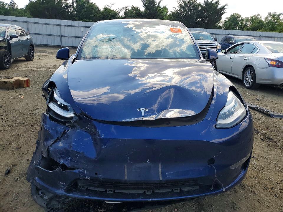 54261966 :رقم المزاد ، 5YJYGDEE2MF061593 vin ، 2021 Tesla Model Y مزاد بيع