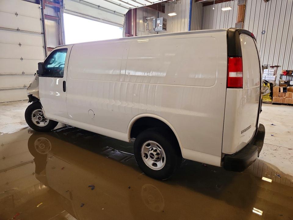 50441096 :رقم المزاد ، 1GTW7AF76N1197497 vin ، 2022 Gmc Savana مزاد بيع