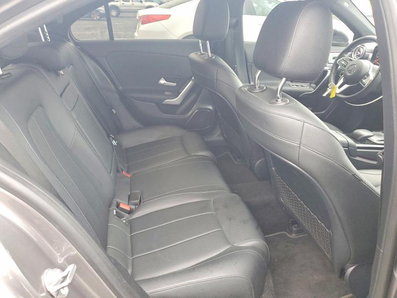 52423106 :رقم المزاد ، W1K3G4EB9MJ316237 vin ، 2021 Mercedes-benz A مزاد بيع