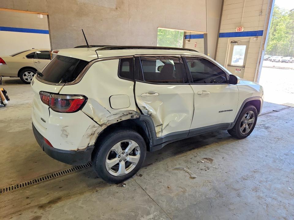 2018 Jeep Compass მანქანა იყიდება აუქციონზე, vin: 3C4NJDBB6JT270489, აუქციონის ნომერი: 53060496