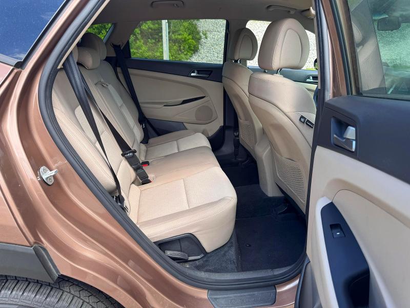 54896686 :رقم المزاد ، KM8J3CA27GU128618 vin ، 2016 Hyundai Tucson مزاد بيع