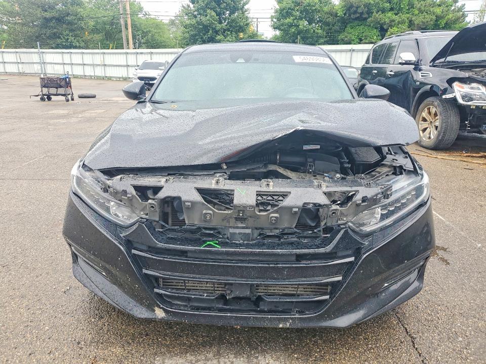 2019 Honda Accord მანქანა იყიდება აუქციონზე, vin: 1HGCV1F33KA113591, აუქციონის ნომერი: 54690856