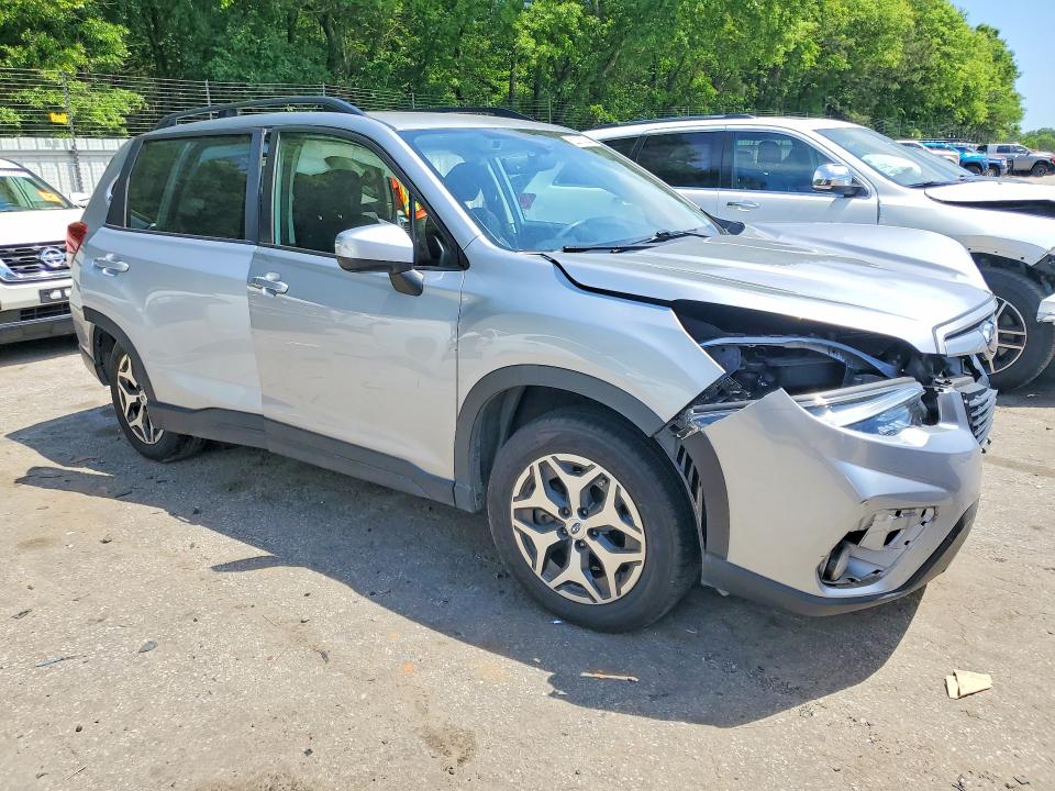 52218226 :رقم المزاد ، JF2SKAJC3MH504486 vin ، 2021 Subaru Forester مزاد بيع