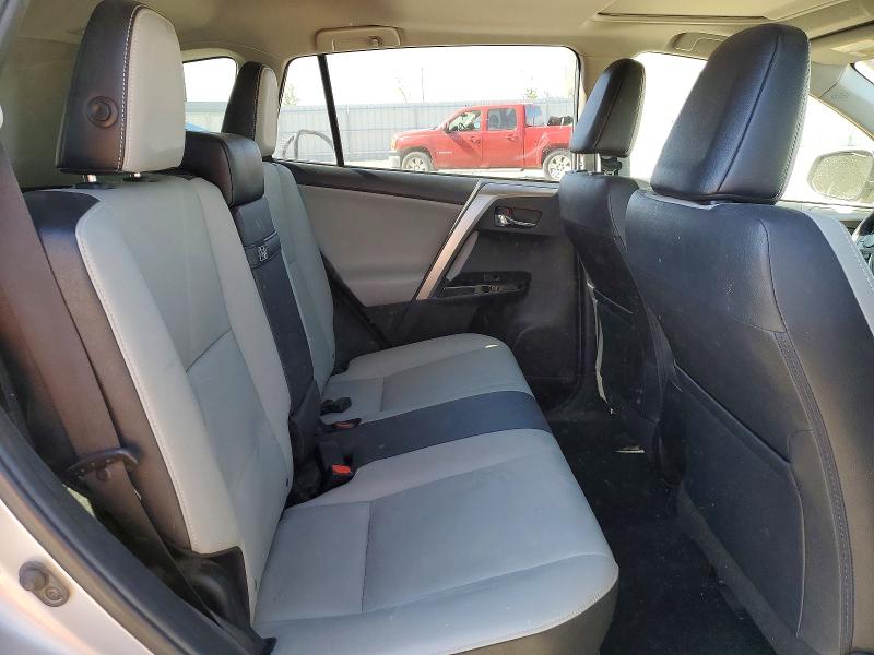 51990176 :رقم المزاد ، JTMDJREV9JD237670 vin ، 2018 Toyota Rav4 Hv مزاد بيع