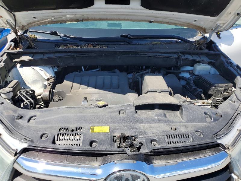 52951036 :رقم المزاد ، 5TDDKRFH1FS146765 vin ، 2015 Toyota Highlander مزاد بيع