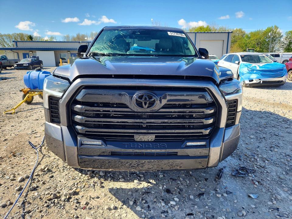 Продажа на аукционе авто 2025 Toyota Tundra, vin: 5TFLA5DB0SX269628, номер лота: 51770196