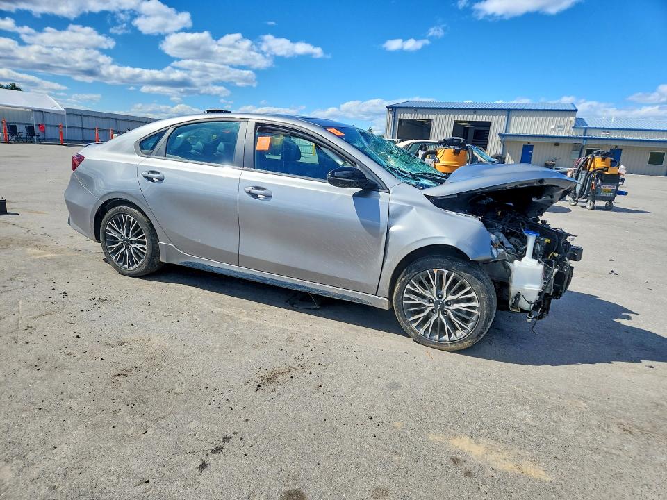 2024 Kia Forte მანქანა იყიდება აუქციონზე, vin: 3KPF54AD4RE723889, აუქციონის ნომერი: 52938616