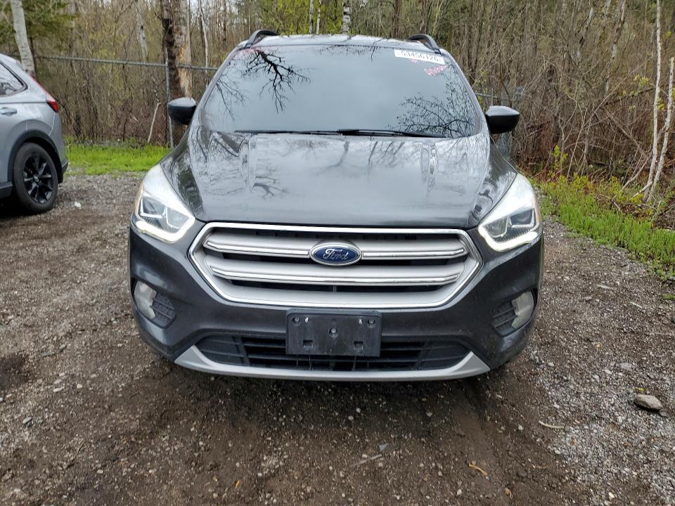 53456126 :رقم المزاد ، 1FMCU9HD7JUB77213 vin ، 2018 Ford Escape مزاد بيع