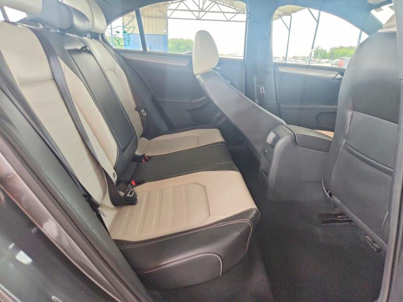 52544796 :رقم المزاد ، 3VWD17AJ2GM256871 vin ، 2016 Volkswagen Jetta مزاد بيع