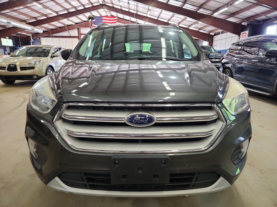 49040876 :رقم المزاد ، 1FMCU9GDXJUA65913 vin ، 2018 Ford Escape مزاد بيع