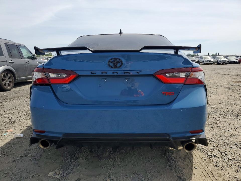 48546396 :رقم المزاد ، 4T1KZ1AK1NU068078 vin ، 2022 Toyota Camry مزاد بيع
