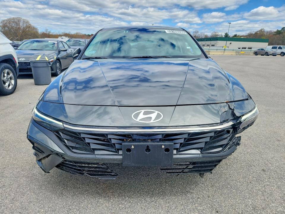2025 Hyundai Elantra მანქანა იყიდება აუქციონზე, vin: KMHLP4DG5SU044719, აუქციონის ნომერი: 52169336