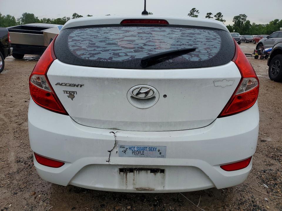 54893086 :رقم المزاد ، KMHCT5AE1FU211832 vin ، 2015 Hyundai Accent مزاد بيع