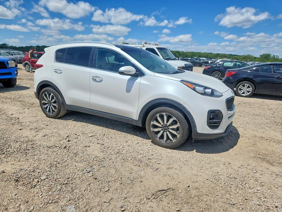 2017 Kia Sportage მანქანა იყიდება აუქციონზე, vin: KNDPN3AC0H7114187, აუქციონის ნომერი: 52876686