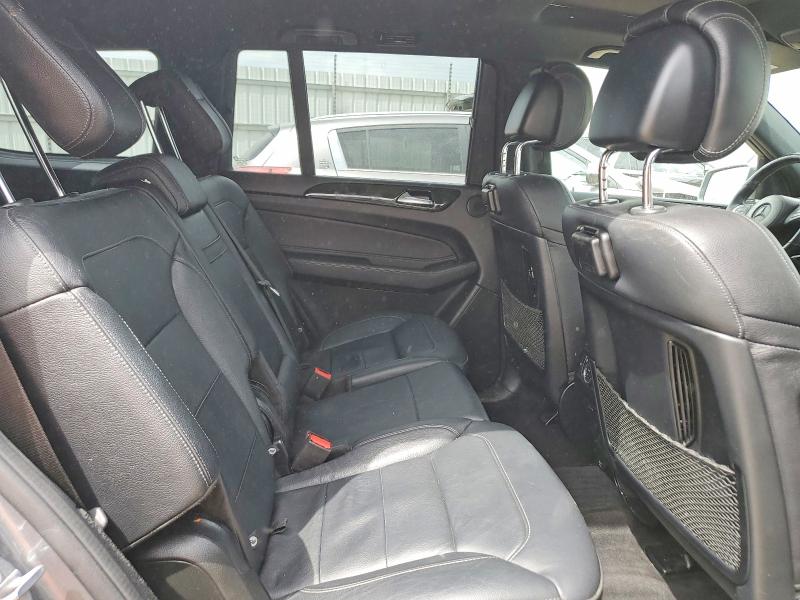 54622826 :رقم المزاد ، 4JGDF6EEXJB132997 vin ، 2018 Mercedes-benz Gls مزاد بيع