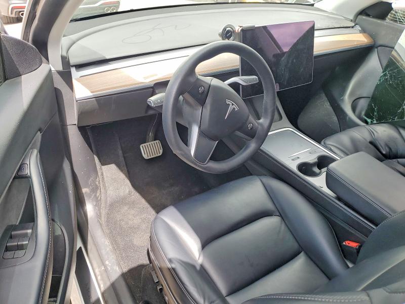 55401266 :رقم المزاد ، 7SAYGDEE2NF318918 vin ، 2022 Tesla Model Y مزاد بيع