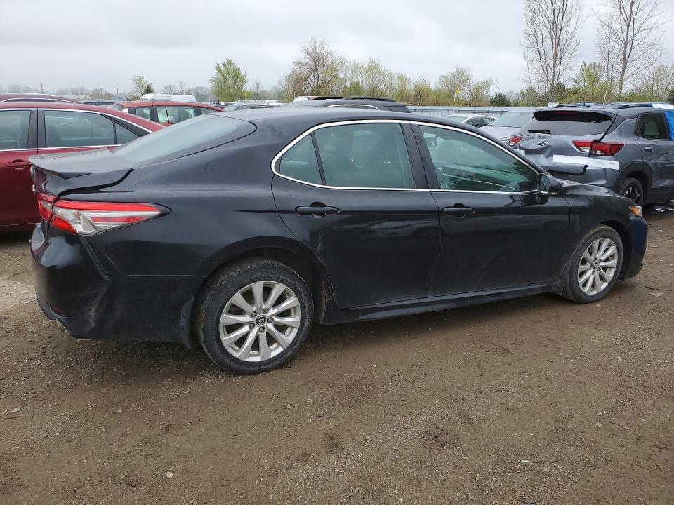 Продаж на аукціоні авто 2018 Toyota Camry, vin: 4T1B11HK5JU006013, номер лоту: 53300466