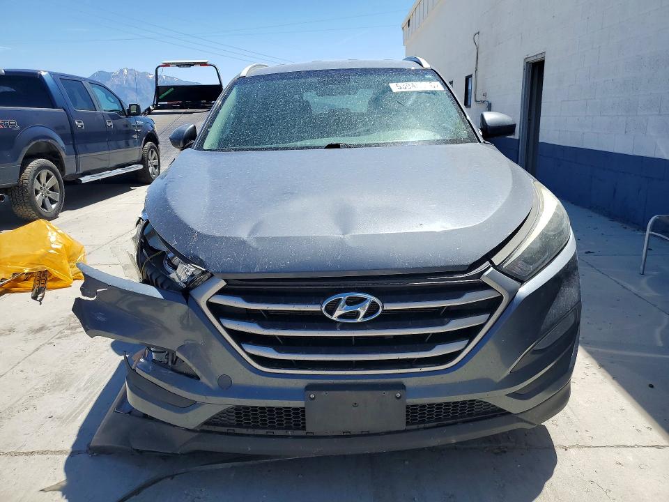 2018 Hyundai Tucson მანქანა იყიდება აუქციონზე, vin: KM8J3CA47JU747535, აუქციონის ნომერი: 53940346