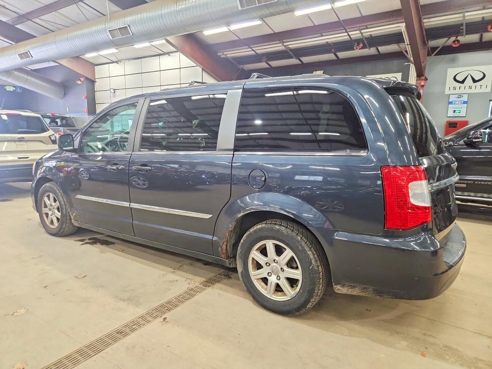 51820446 :رقم المزاد ، 2C4RC1BG4DR594876 vin ، 2013 Chrysler Town & Country مزاد بيع