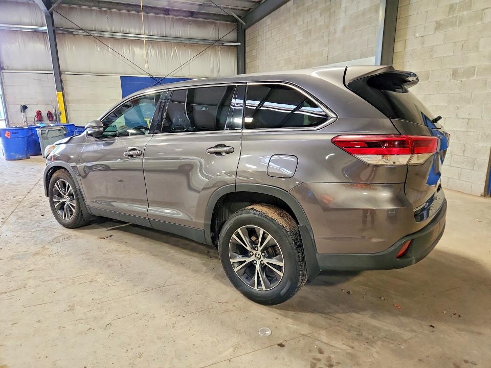 Продаж на аукціоні авто 2019 Toyota Highlander, vin: 5TDBZRFH0KS942632, номер лоту: 54333326
