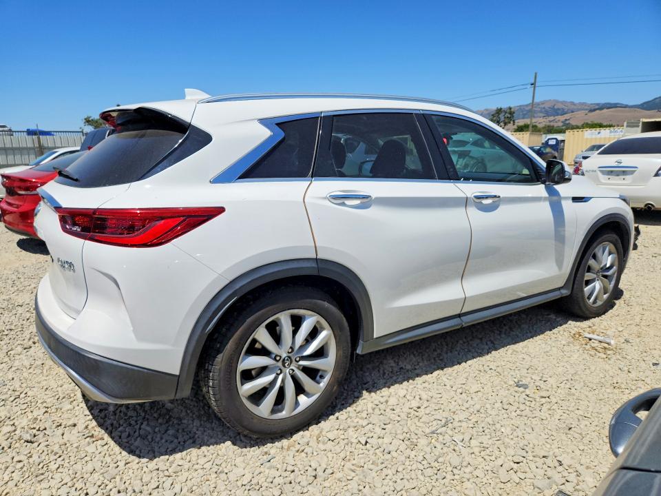 54680876 :رقم المزاد ، 3PCAJ5M17KF126202 vin ، 2019 Infiniti Qx50 مزاد بيع