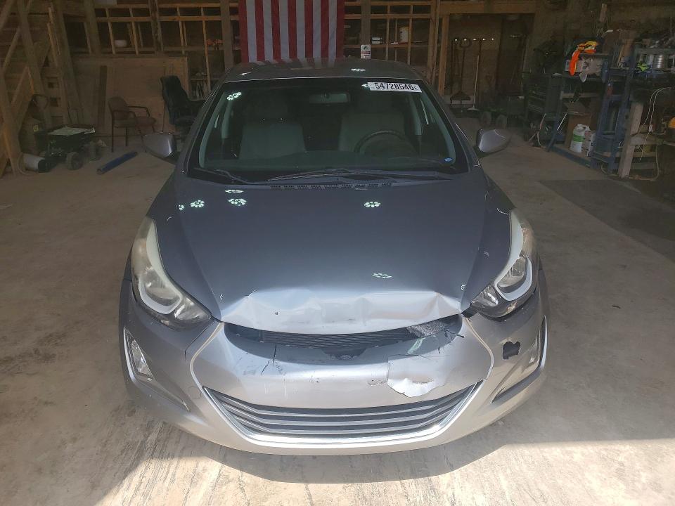 Продажа на аукционе авто 2015 Hyundai Elantra 4d, vin: KMHDH4AE1FU223298, номер лота: 54728546