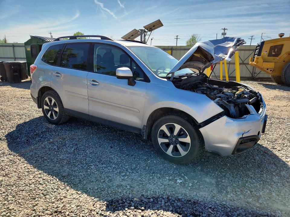 2018 Subaru Forester მანქანა იყიდება აუქციონზე, vin: JF2SJAGC9JH476635, აუქციონის ნომერი: 55237346