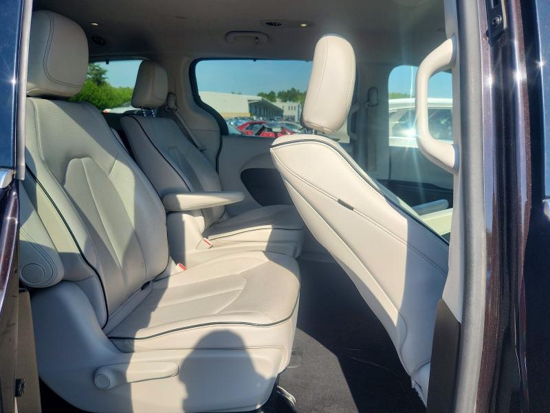 Продаж на аукціоні авто 2019 Chrysler Pacifica, vin: 2C4RC1N7XKR668746, номер лоту: 54064236