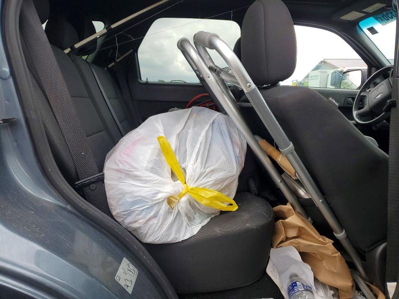 52999356 :رقم المزاد ، 1FMCU9DG3BKA30903 vin ، 2011 Ford Escape مزاد بيع