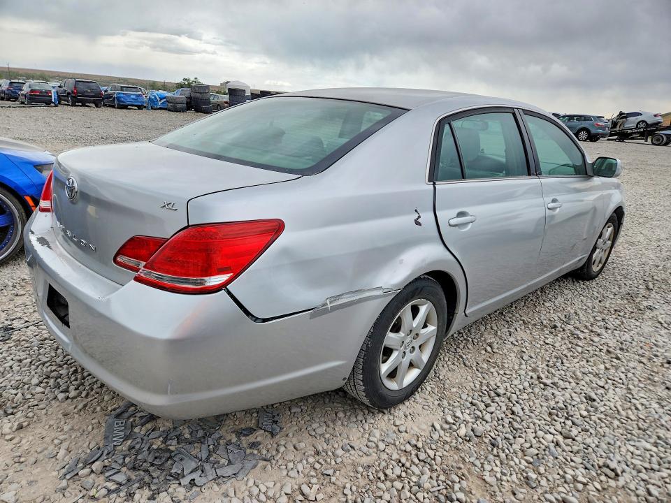 2005 Toyota Avalon მანქანა იყიდება აუქციონზე, vin: 4T1BK36B25U014619, აუქციონის ნომერი: 55742666