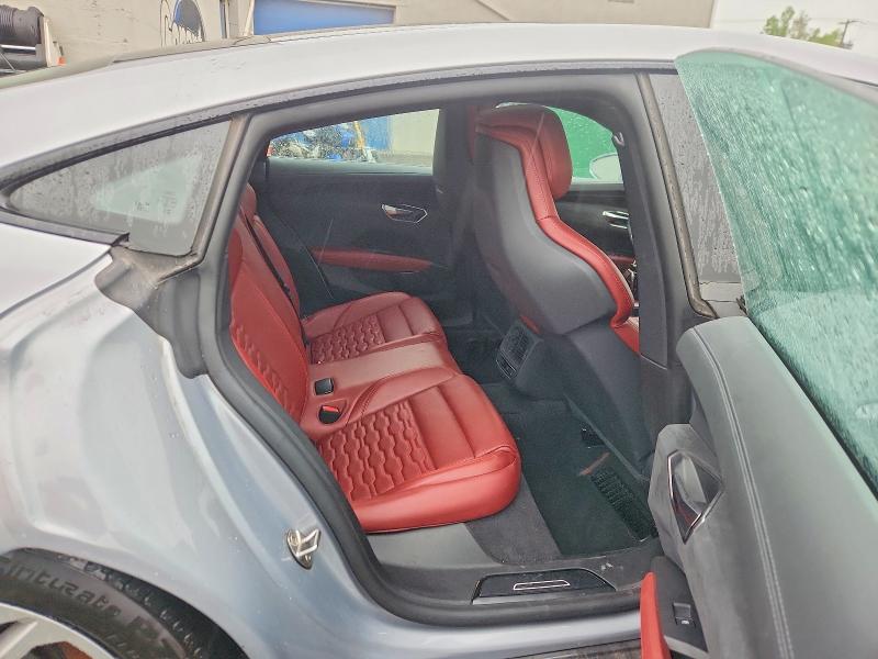 52685906 :رقم المزاد ، WAUFJBFW6R7003274 vin ، 2024 Audi E-tron Gt مزاد بيع