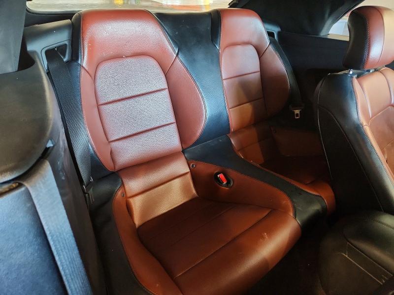 53240386 :رقم المزاد ، 1FATP8UH0G5216893 vin ، 2016 Ford Mustang مزاد بيع