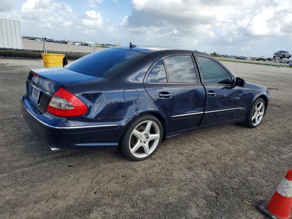 54666786 :رقم المزاد ، WDBUF56X69B406026 vin ، 2009 Mercedes-benz E مزاد بيع
