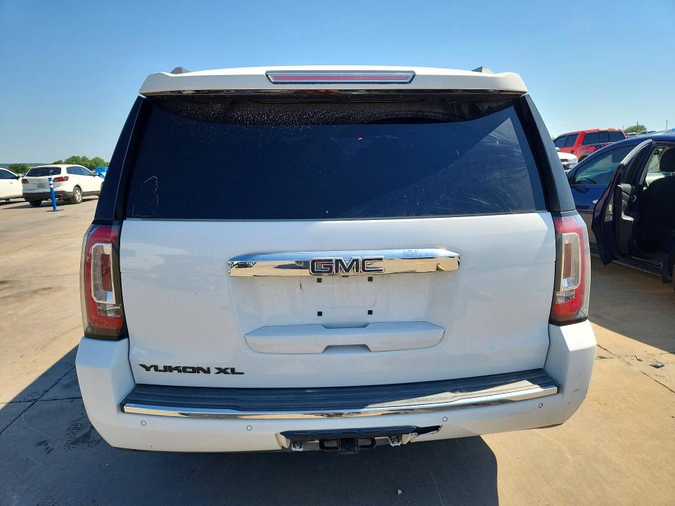 Продаж на аукціоні авто 2018 Gmc Yukon Xl, vin: 1GKS2HKJ1JR237699, номер лоту: 53122596