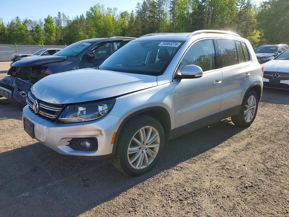 54664276 :رقم المزاد ، WVGJV3AX3DW591622 vin ، 2013 Volkswagen Tiguan مزاد بيع