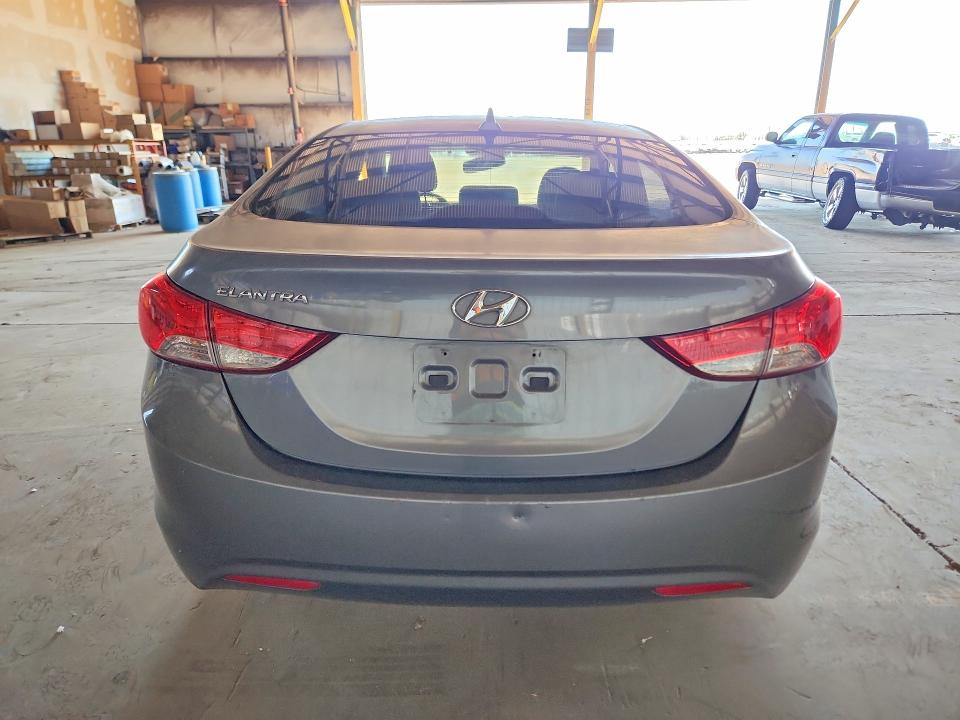 Продажа на аукционе авто 2013 Hyundai Elantra, vin: 5NPDH4AE4DH205700, номер лота: 54172196