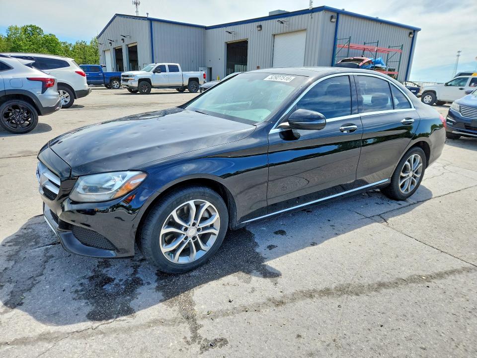 52927516 :رقم المزاد ، 55SWF4KB9GU165926 vin ، 2016 Mercedes-benz C مزاد بيع