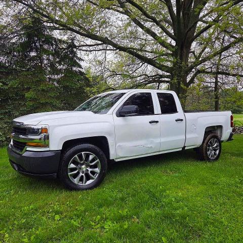Auction sale of the 2018 Chevrolet 1500 Truck, vin: 1GCRCNEH6JZ272690, lot number: 55082126