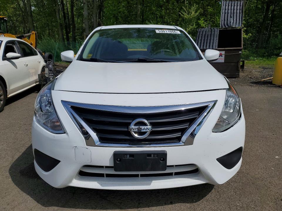 53011666 :رقم المزاد ، 3N1CN7APXKL831694 vin ، 2019 Nissan Versa مزاد بيع