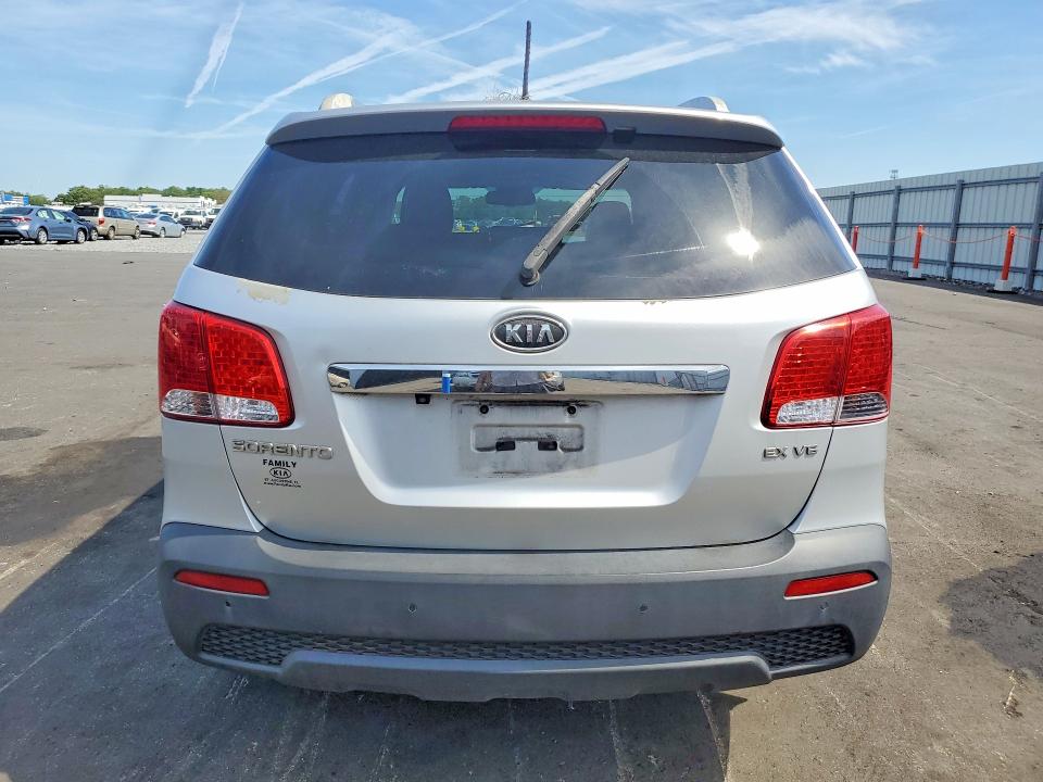 Продаж на аукціоні авто 2012 Kia Sorento, vin: 5XYKU4A20CG308739, номер лоту: 52579136