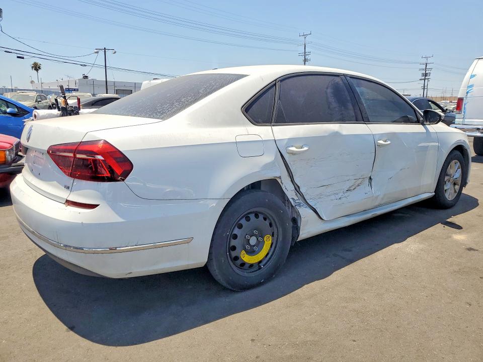 Продаж на аукціоні авто 2018 Volkswagen Passat, vin: 1VWAA7A3XJC044460, номер лоту: 54588526