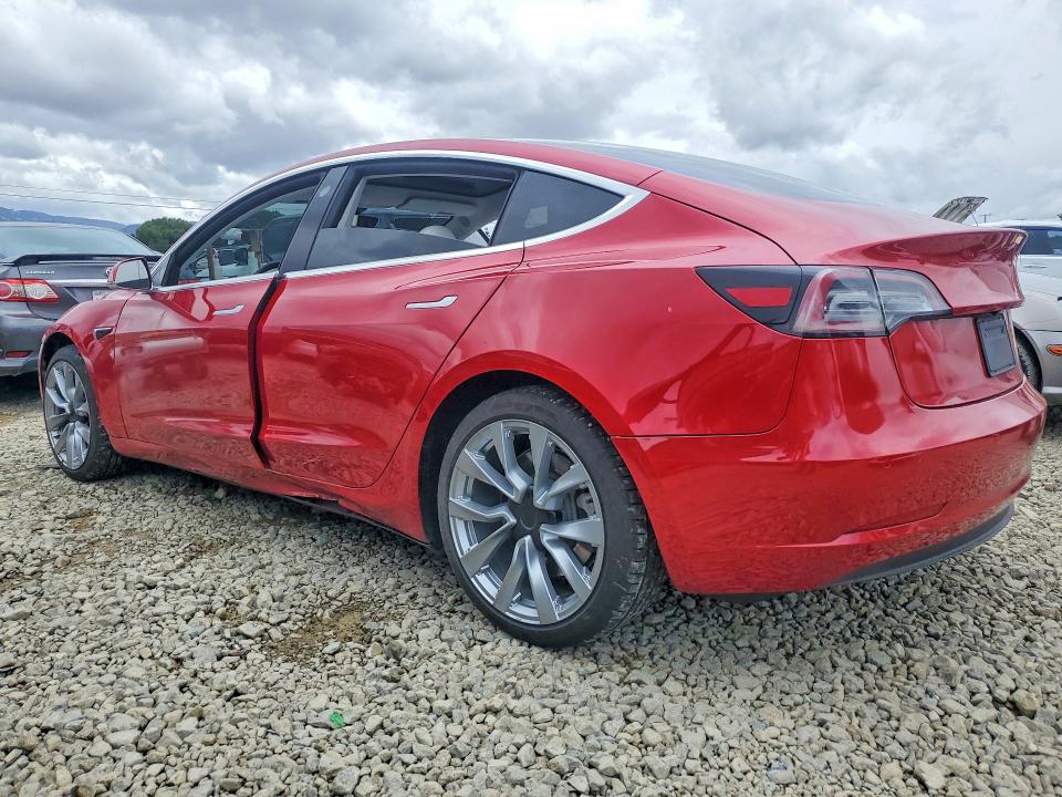 55176266 :رقم المزاد ، 5YJ3E1EB1LF668197 vin ، 2020 Tesla Model 3 مزاد بيع