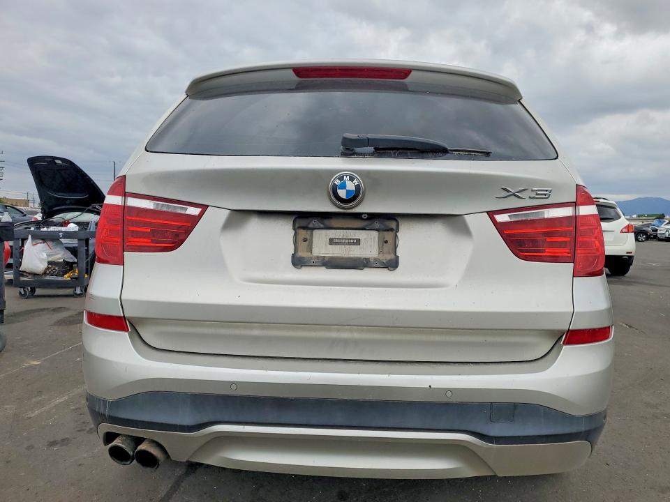 52175046 :رقم المزاد ، 5UXWX9C58F0D55560 vin ، 2015 Bmw X3 مزاد بيع