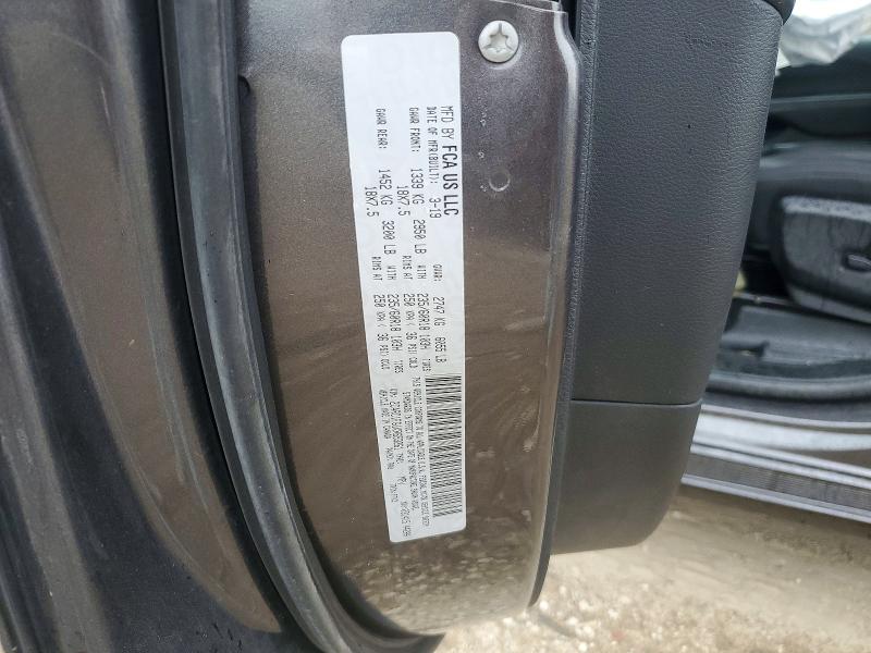 53108396 :رقم المزاد ، 2C4RC1FG1KR653261 vin ، 2019 Chrysler Pacifica مزاد بيع