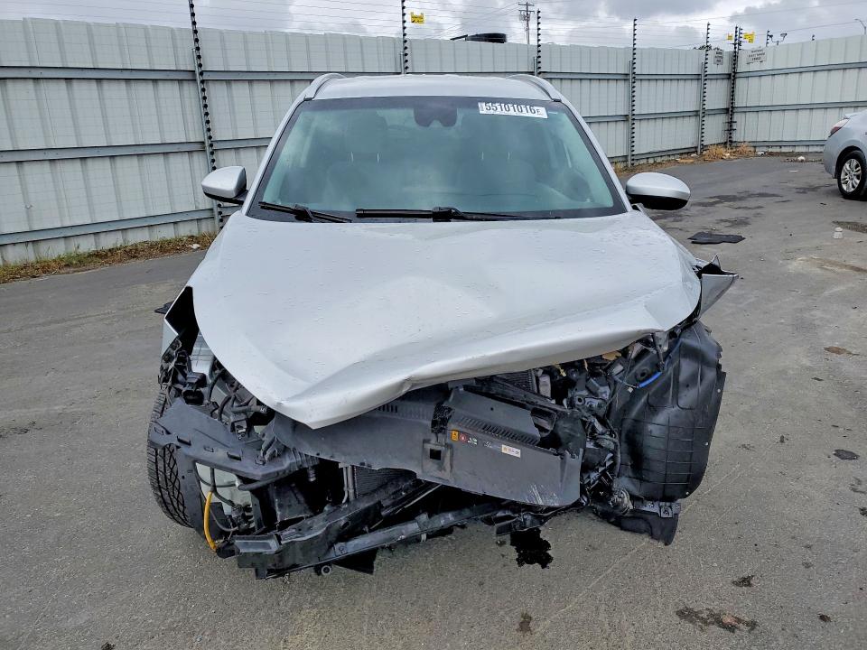 55101016 :رقم المزاد ، KM8J33A45KU068185 vin ، 2019 Hyundai Tucson مزاد بيع
