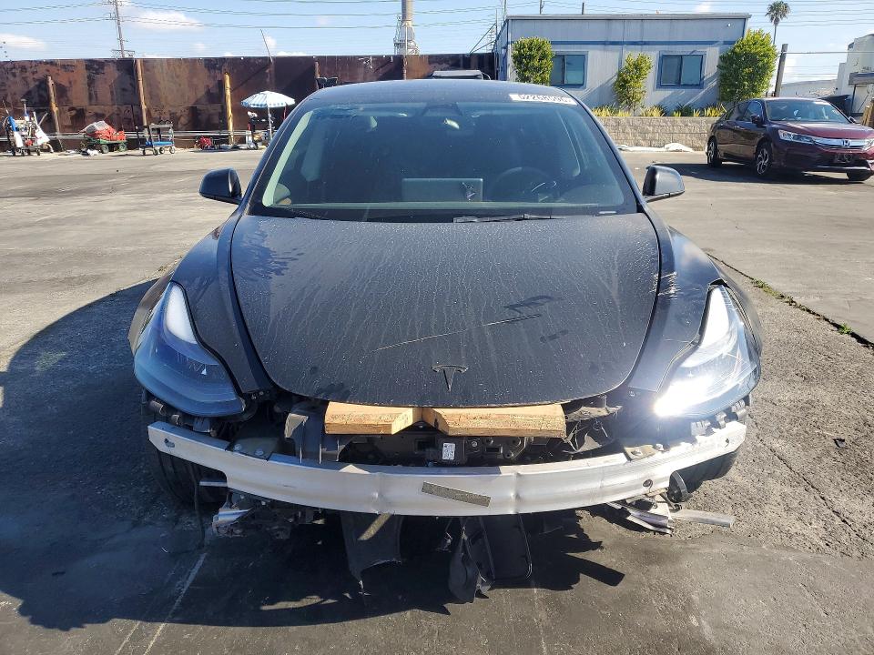 2022 Tesla Model 3 მანქანა იყიდება აუქციონზე, vin: 5YJ3E1EA3NF358384, აუქციონის ნომერი: 52268596
