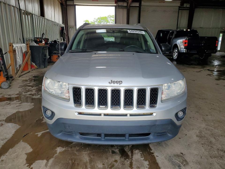 54850346 :رقم المزاد ، 1J4NF1FB0BD282651 vin ، 2011 Jeep Compass مزاد بيع