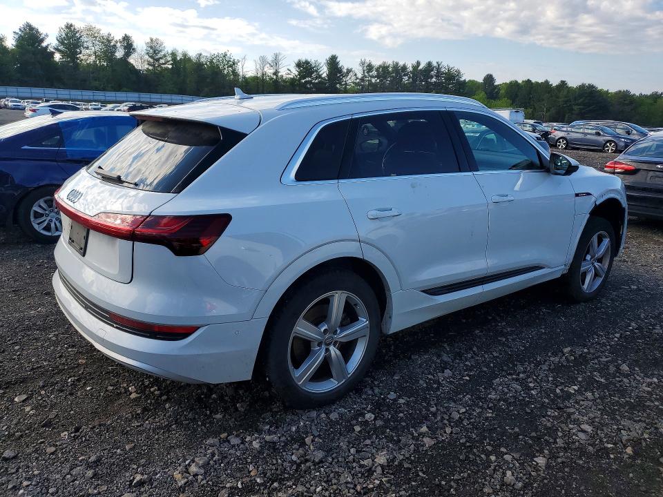 Продаж на аукціоні авто 2019 Audi E-tron, vin: WA1VABGE1KB017214, номер лоту: 53086986